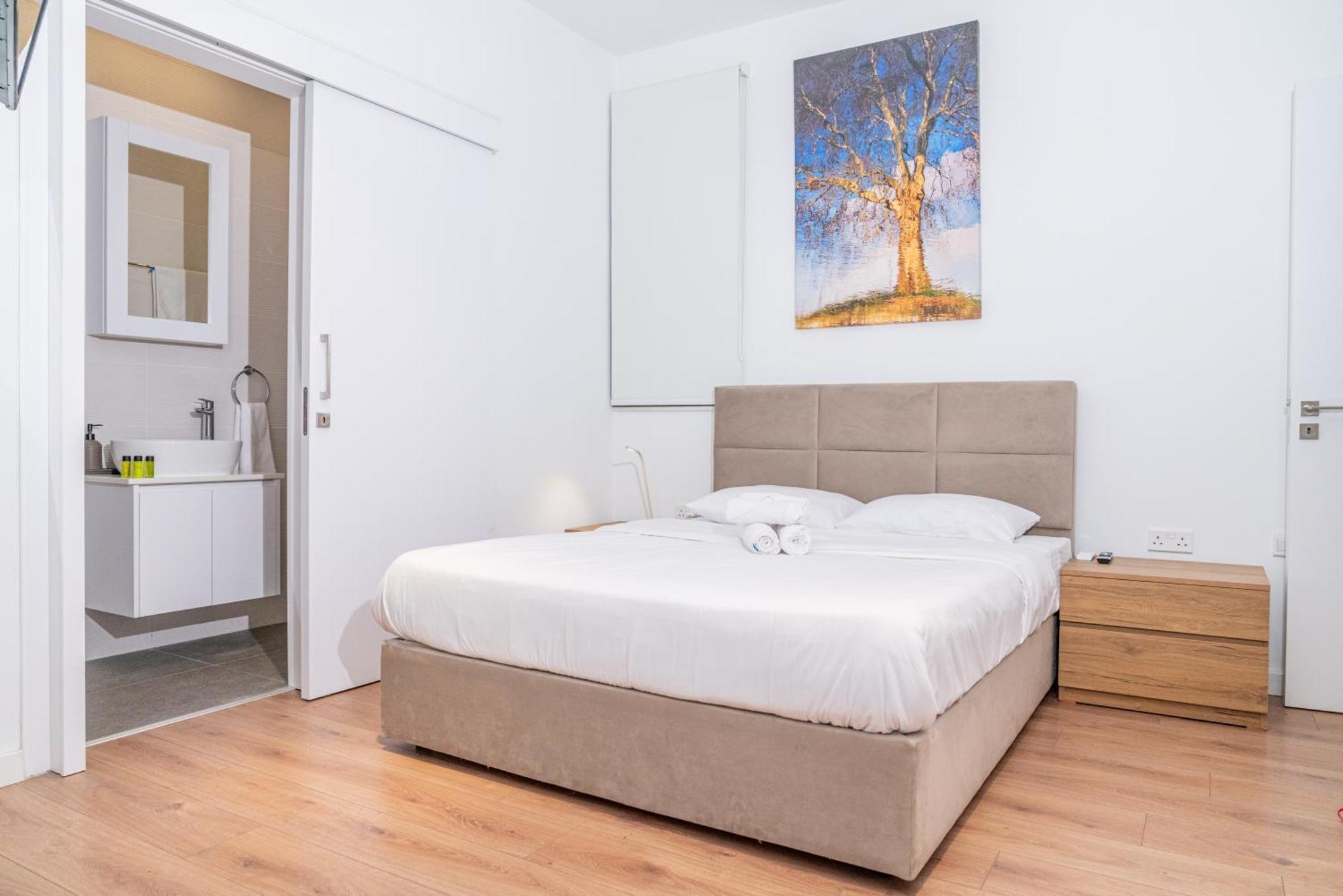 Venus Apartment 拉纳卡 外观 照片